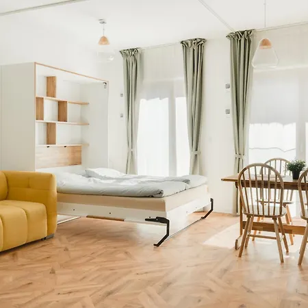 Granary Hideaway * Danzica